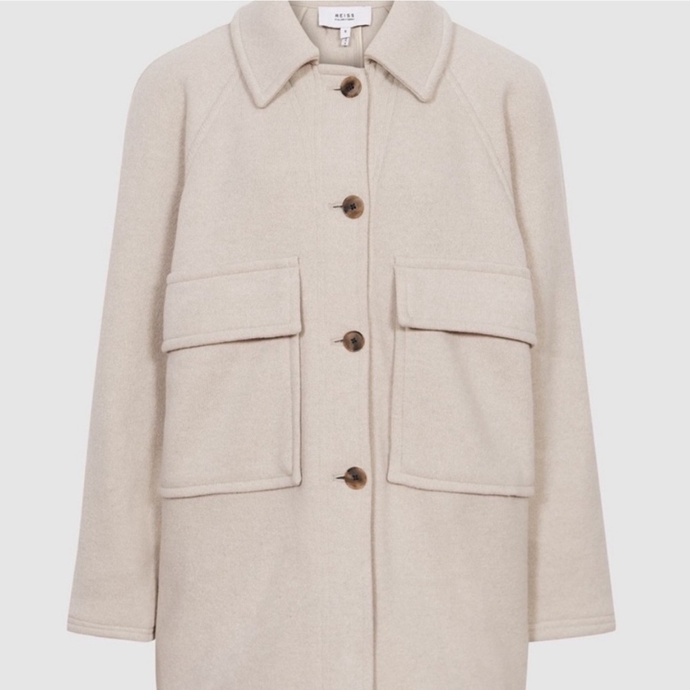 NWT Reiss Syden Wool Blend Cream
Neutral Shacket